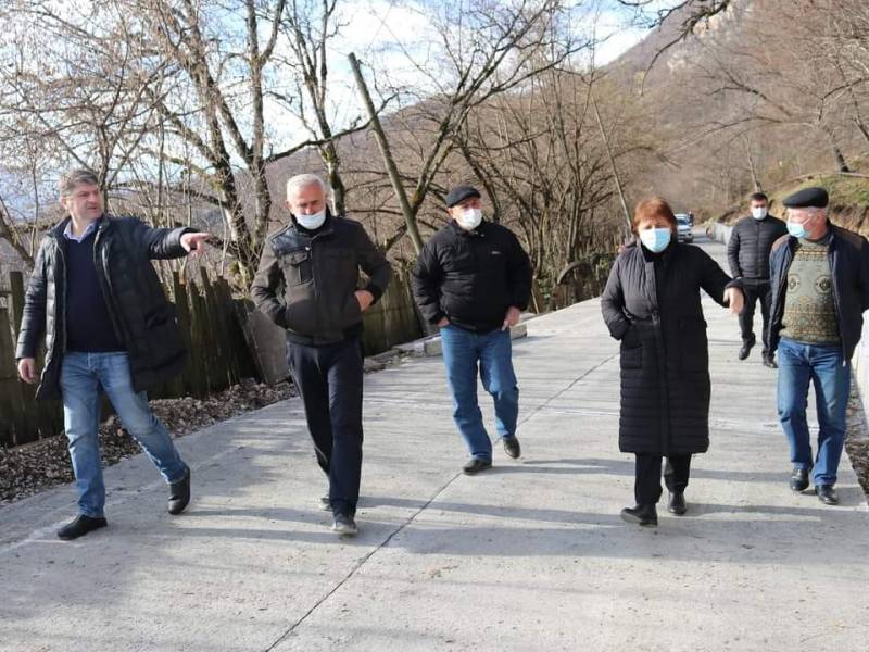 დასრულების პროცესშია ადგილობრივი მნიშვნელობის ქალაქ ცაგერის და სოფელ გვესოს...